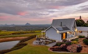 Maleny Chalet With Spectacular Glasshouse Mtn Views